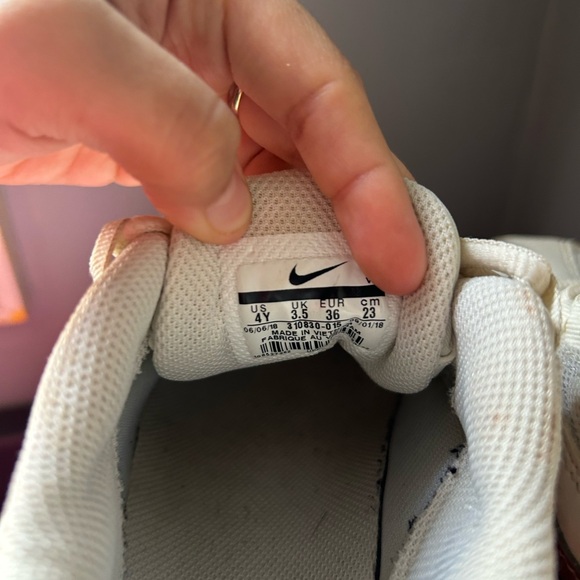 Nike Air Max '95 LE Kids Sneakers - White - Picture 2 of 5